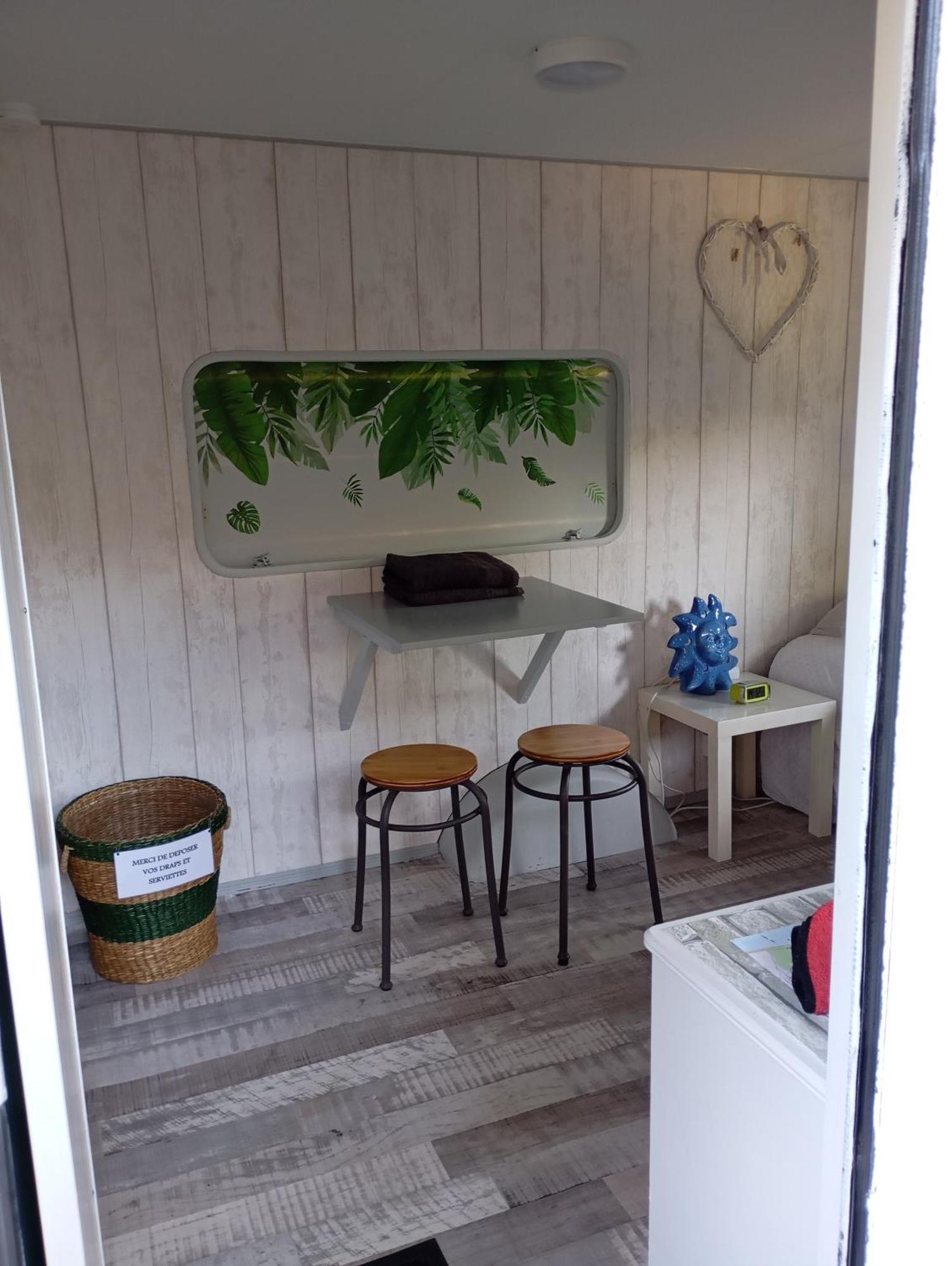 Tiny House Plein Centre Apartment Hourtin Bagian luar foto